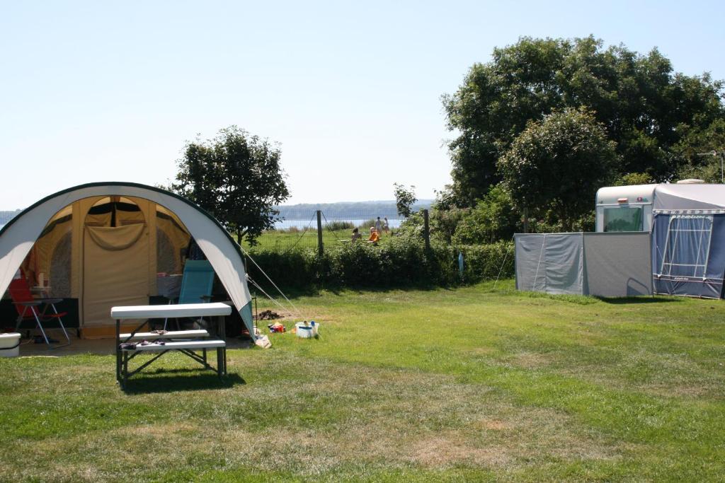 Husodde & Camping 2*